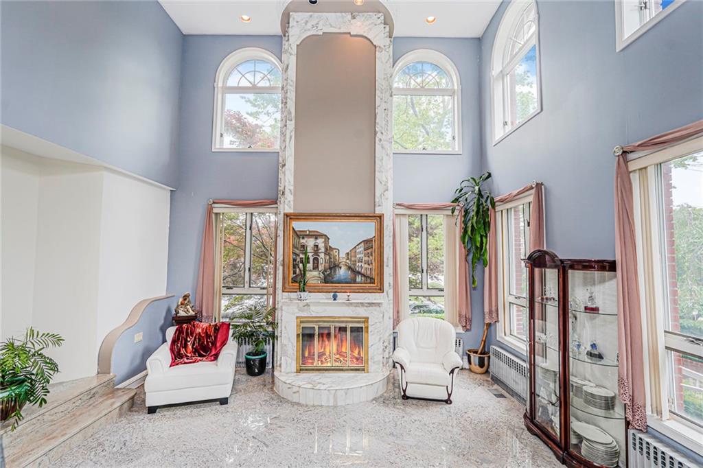 Brooklyn, New York, 11234, United States, 4 Bedrooms Bedrooms, ,7 BathroomsBathrooms,Residential,Active,1859380