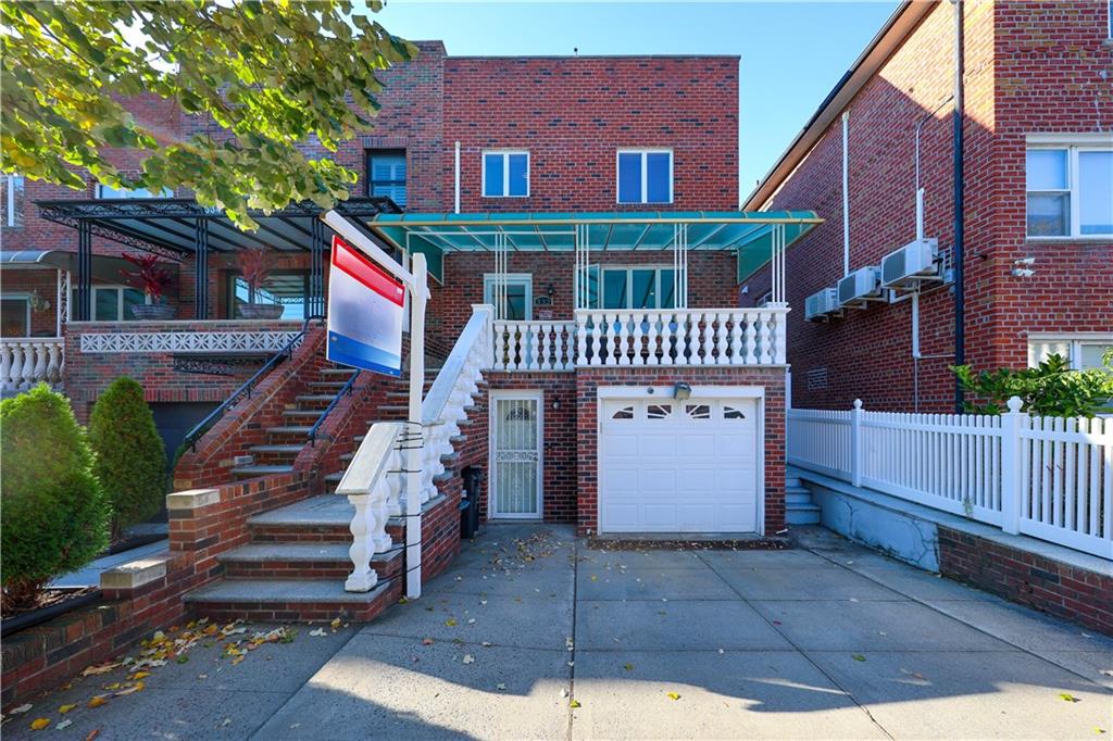 Brooklyn, New York, 11228, United States, 4 Bedrooms Bedrooms, ,3 BathroomsBathrooms,Residential,Active,1967314