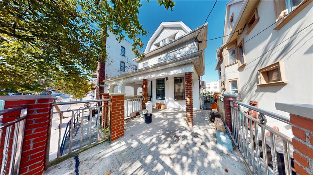 Brooklyn, New York, 11209, United States, 5 Bedrooms Bedrooms, ,3 BathroomsBathrooms,Residential,Active,1964248