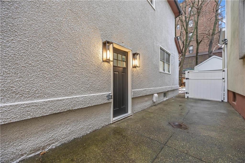 Brooklyn, New York, 11229, United States, 3 Bedrooms Bedrooms, ,3 BathroomsBathrooms,Residential,Active,2045747