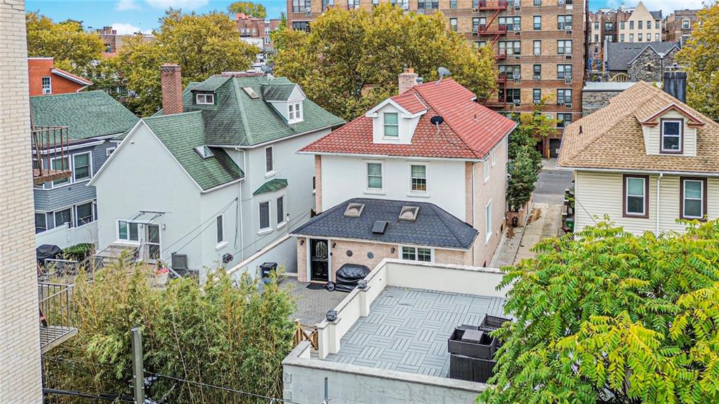 Brooklyn, New York, 11209, United States, 5 Bedrooms Bedrooms, ,4 BathroomsBathrooms,Residential,Active,1969641