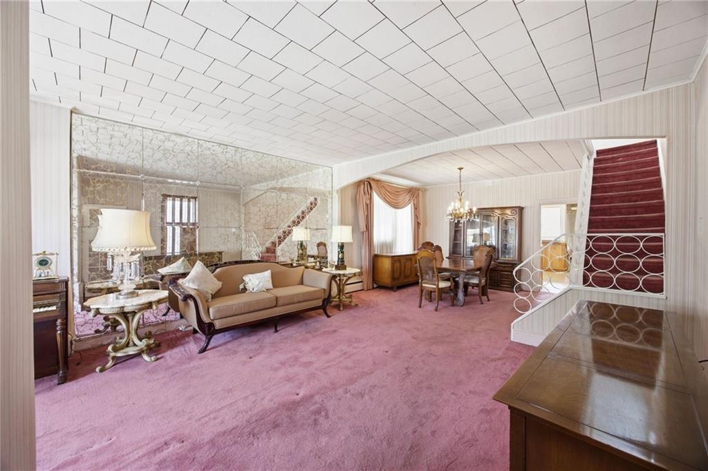 Brooklyn, New York, 11209, United States, 3 Bedrooms Bedrooms, ,2 BathroomsBathrooms,Residential,Active,2043123