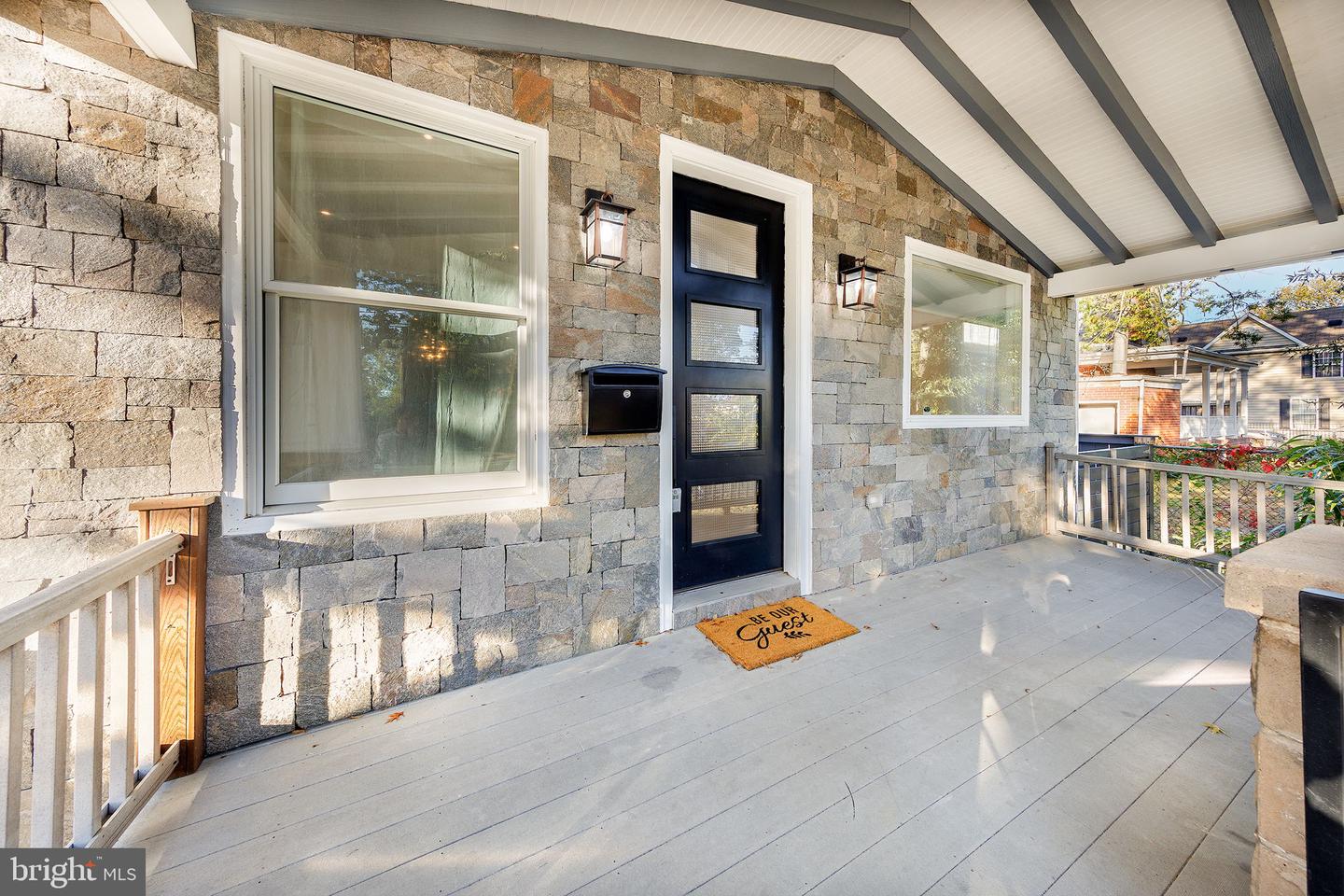 Washington, District Of Columbia, 20018, United States, 6 Bedrooms Bedrooms, ,5 BathroomsBathrooms,Residential,Active,1964489