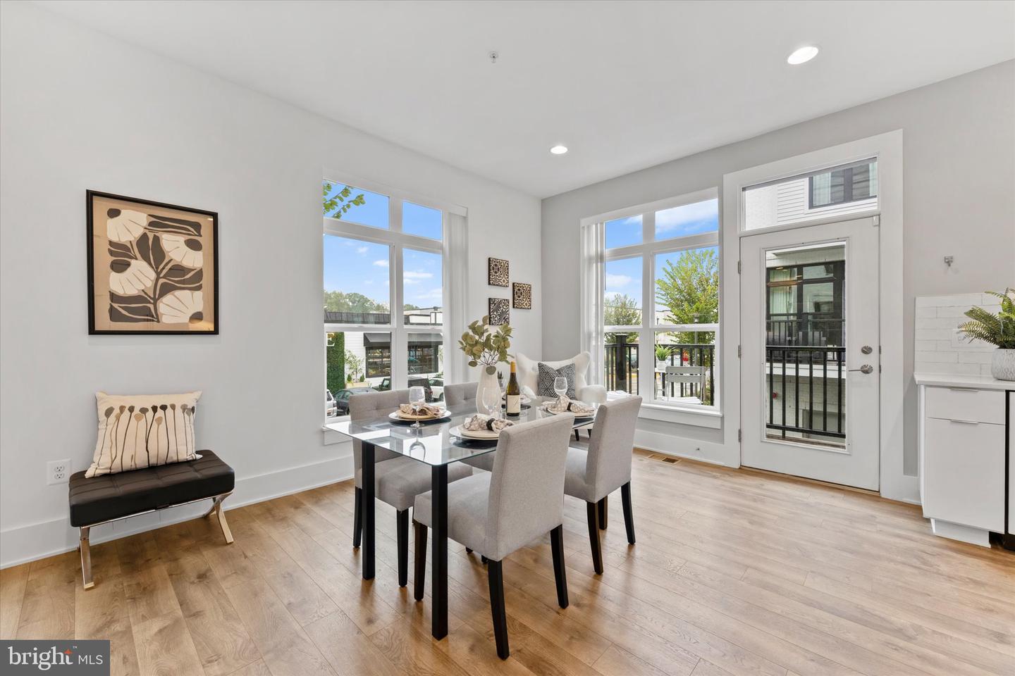 Potomac, Maryland, 20854, United States, 4 Bedrooms Bedrooms, ,5 BathroomsBathrooms,Residential,Active,1961966