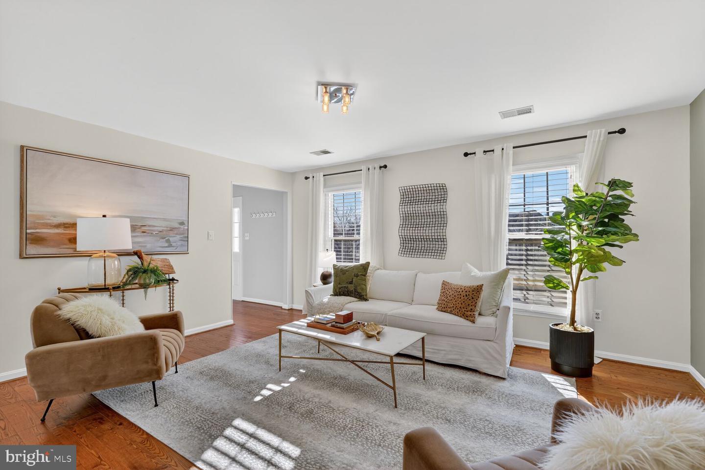 Arlington, Virginia, 22201, United States, 3 Bedrooms Bedrooms, ,3 BathroomsBathrooms,Residential,Active,1997876