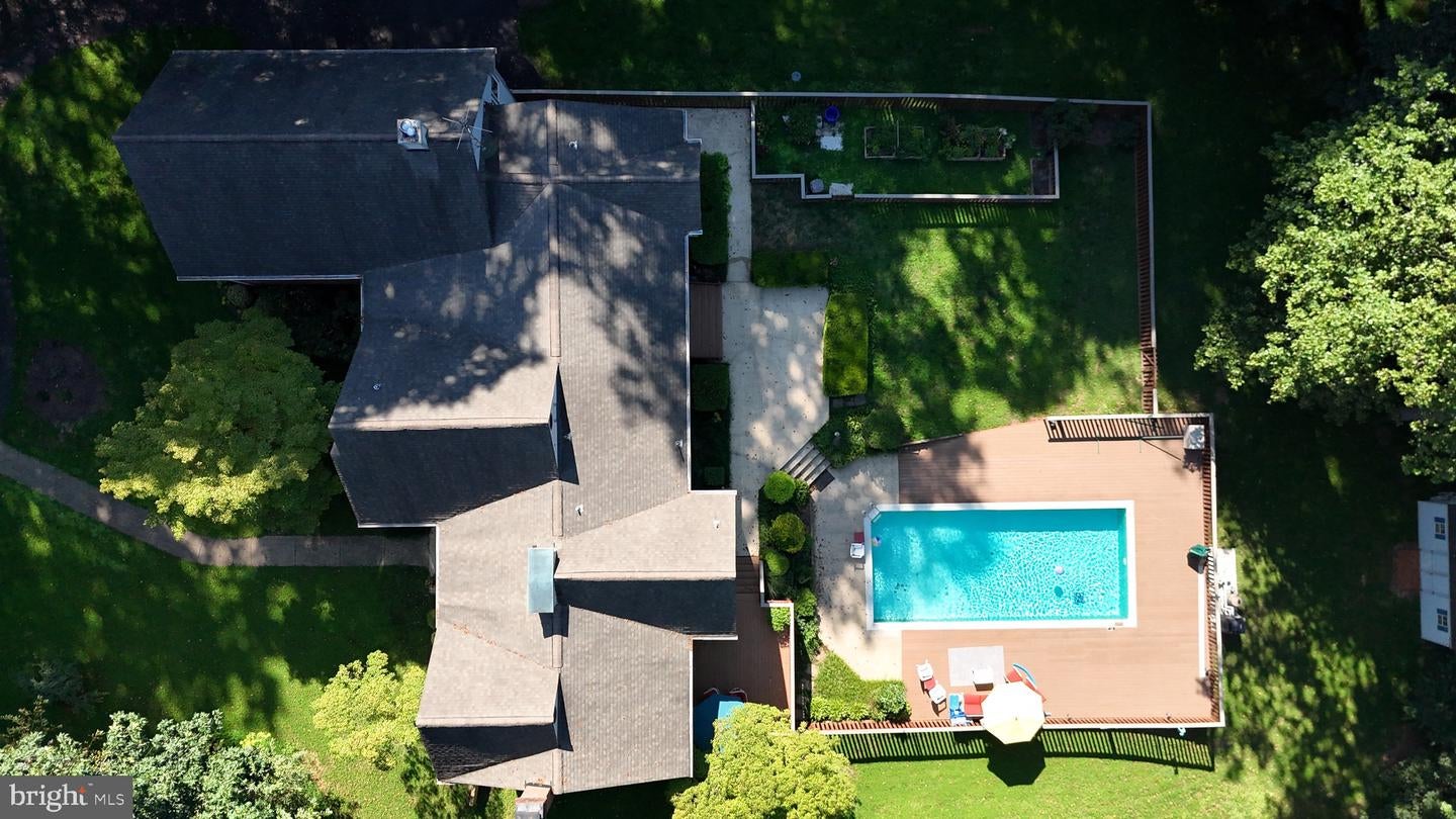 Ellicott City, Maryland, 21042, United States, 5 Bedrooms Bedrooms, ,5 BathroomsBathrooms,Residential,Active,1988714