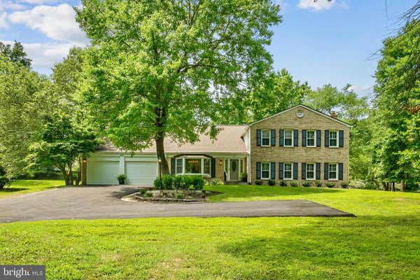 812 FOLLIN FARM LN, GREAT FALLS, VA 22066 - Image 1