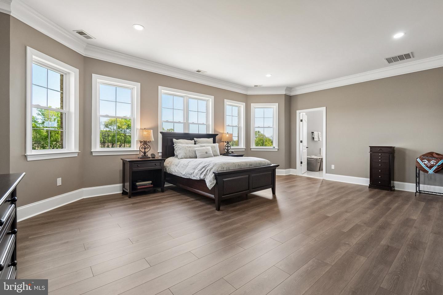 Leesburg, Virginia, 20176, United States, 4 Bedrooms Bedrooms, ,7 BathroomsBathrooms,Residential,Active,2045788