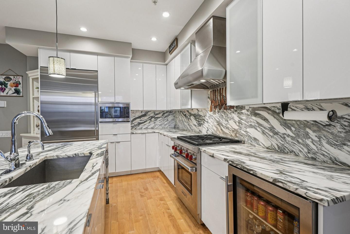 Philadelphia, Pennsylvania, 19147, United States, 4 Bedrooms Bedrooms, ,4 BathroomsBathrooms,Residential,Active,1999178