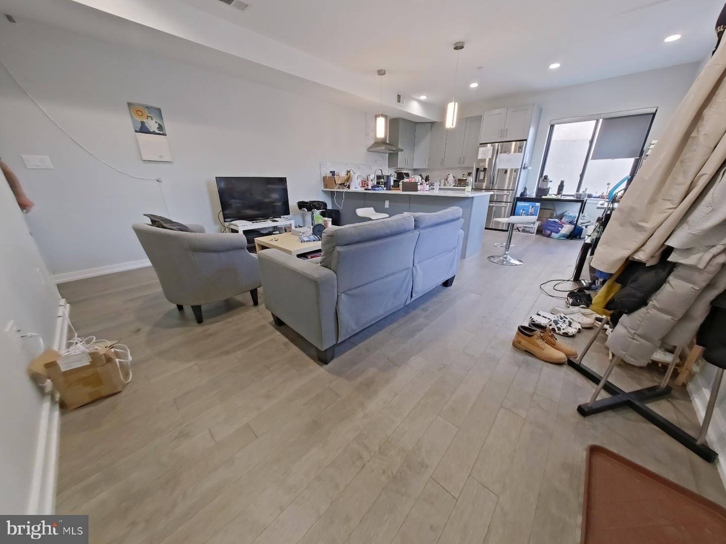 Philadelphia, Pennsylvania, 19130, United States, ,Residential,Active,1952052