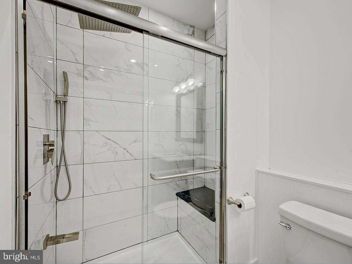 Monmouth Junction, New Jersey, 08852, United States, 5 Bedrooms Bedrooms, ,6 BathroomsBathrooms,Residential,Active,1820314