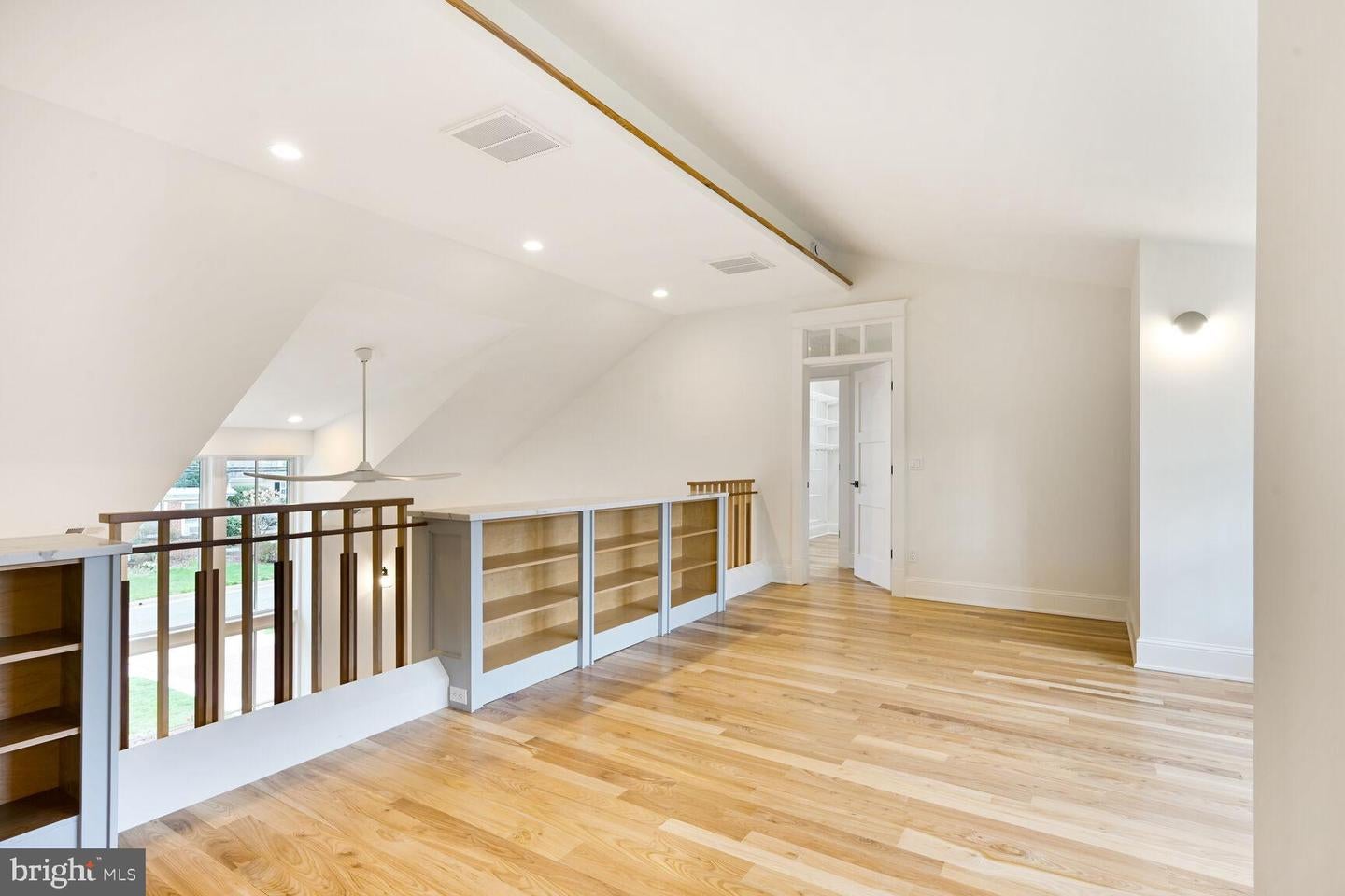 Alexandria, Virginia, 22301, United States, 6 Bedrooms Bedrooms, ,6 BathroomsBathrooms,Residential,Active,1825083