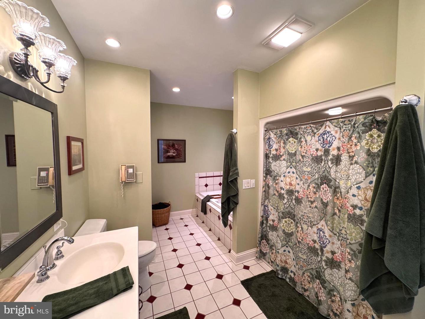 State College, Pennsylvania, 16801, United States, 4 Bedrooms Bedrooms, ,4 BathroomsBathrooms,Residential,Active,1988791