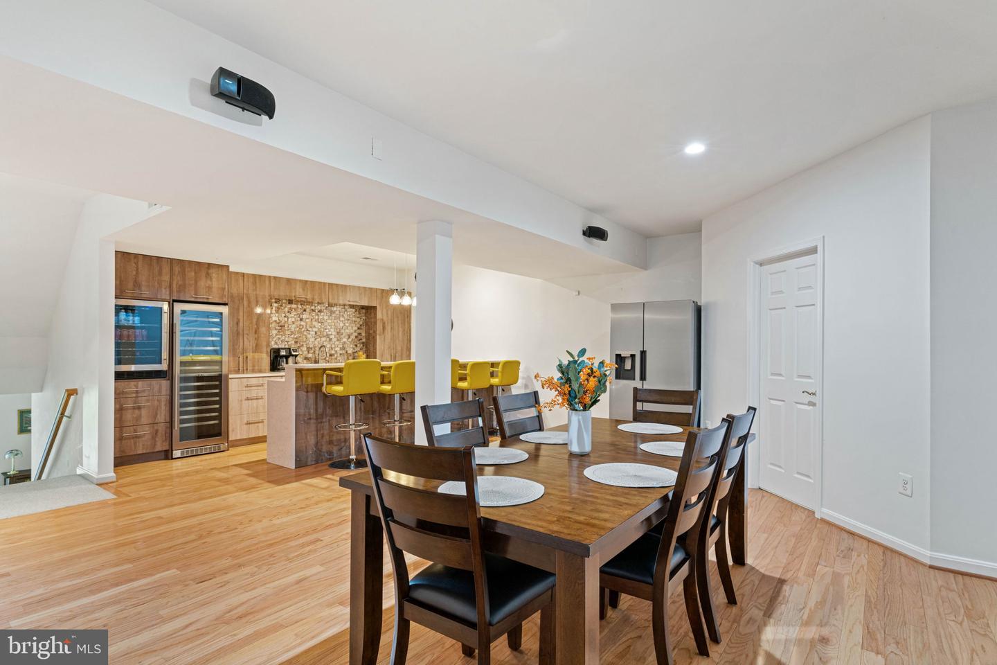 Springfield, Virginia, 22153, United States, 6 Bedrooms Bedrooms, ,6 BathroomsBathrooms,Residential,Active,2044593