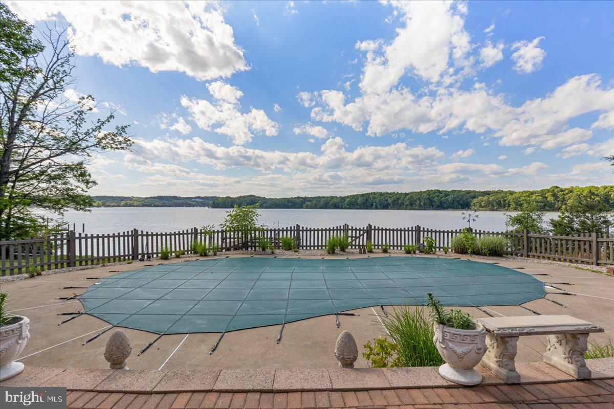 Stafford, Virginia, 22554, United States, 5 Bedrooms Bedrooms, ,3 BathroomsBathrooms,Residential,Active,2045399