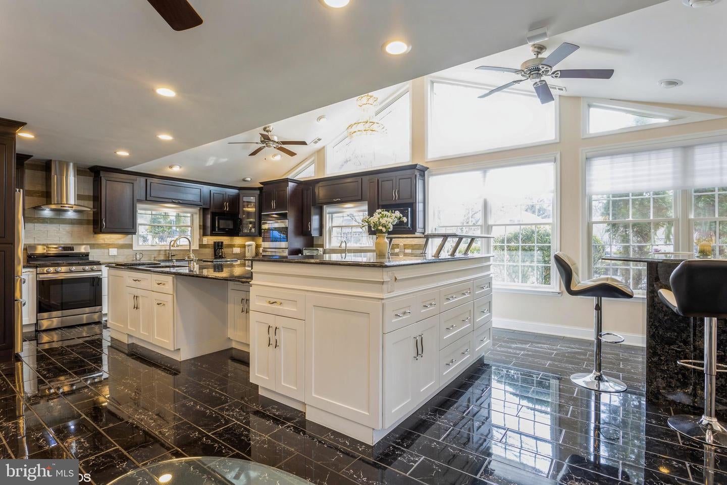 Baltimore, Maryland, 21208, United States, 7 Bedrooms Bedrooms, ,7 BathroomsBathrooms,Residential,Active,2043436