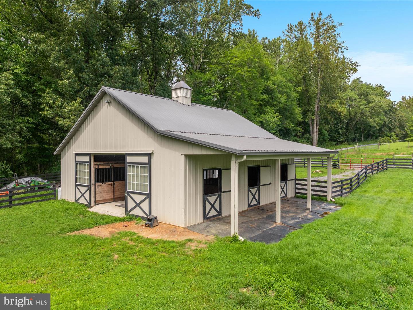 Amissville, Virginia, 20106, United States, 4 Bedrooms Bedrooms, ,4 BathroomsBathrooms,Residential,Active,1929462