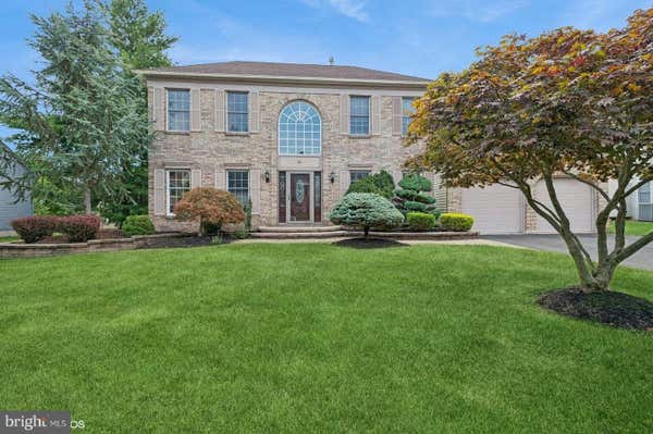 26 ELEANOR DR, KENDALL PARK, NJ 08824 - Image 1