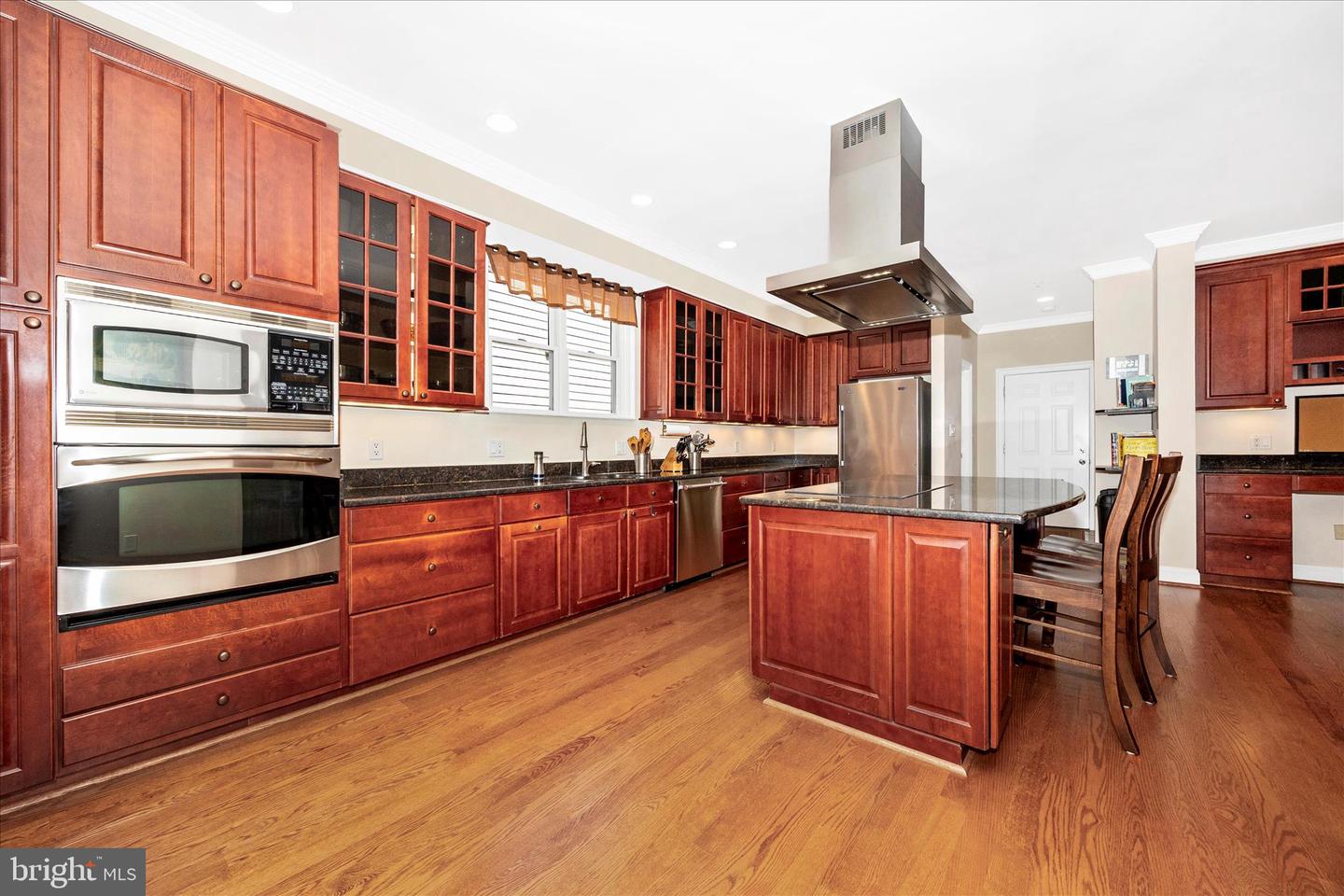Kensington, Maryland, 20895, United States, 5 Bedrooms Bedrooms, ,5 BathroomsBathrooms,Residential,Active,2044984