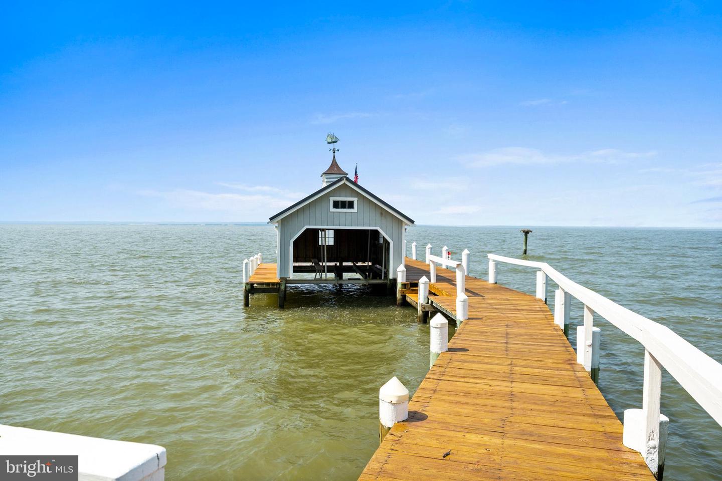 Cobb Island, Maryland, 20625, United States, 6 Bedrooms Bedrooms, ,6 BathroomsBathrooms,Residential,Contingent,1849506