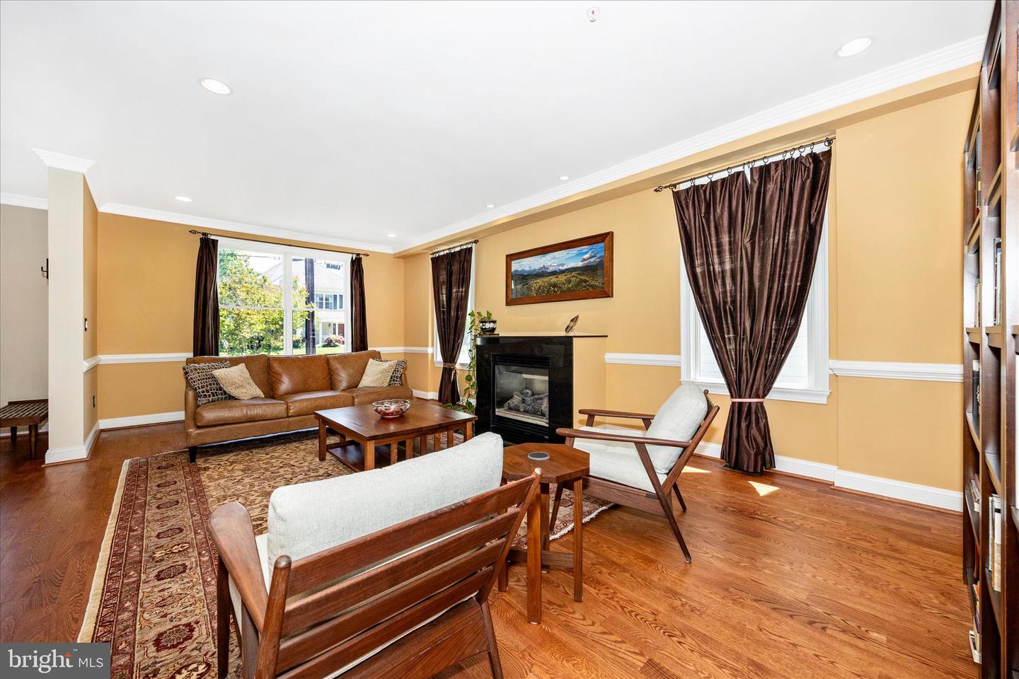 Kensington, Maryland, 20895, United States, 5 Bedrooms Bedrooms, ,5 BathroomsBathrooms,Residential,Active,2044984