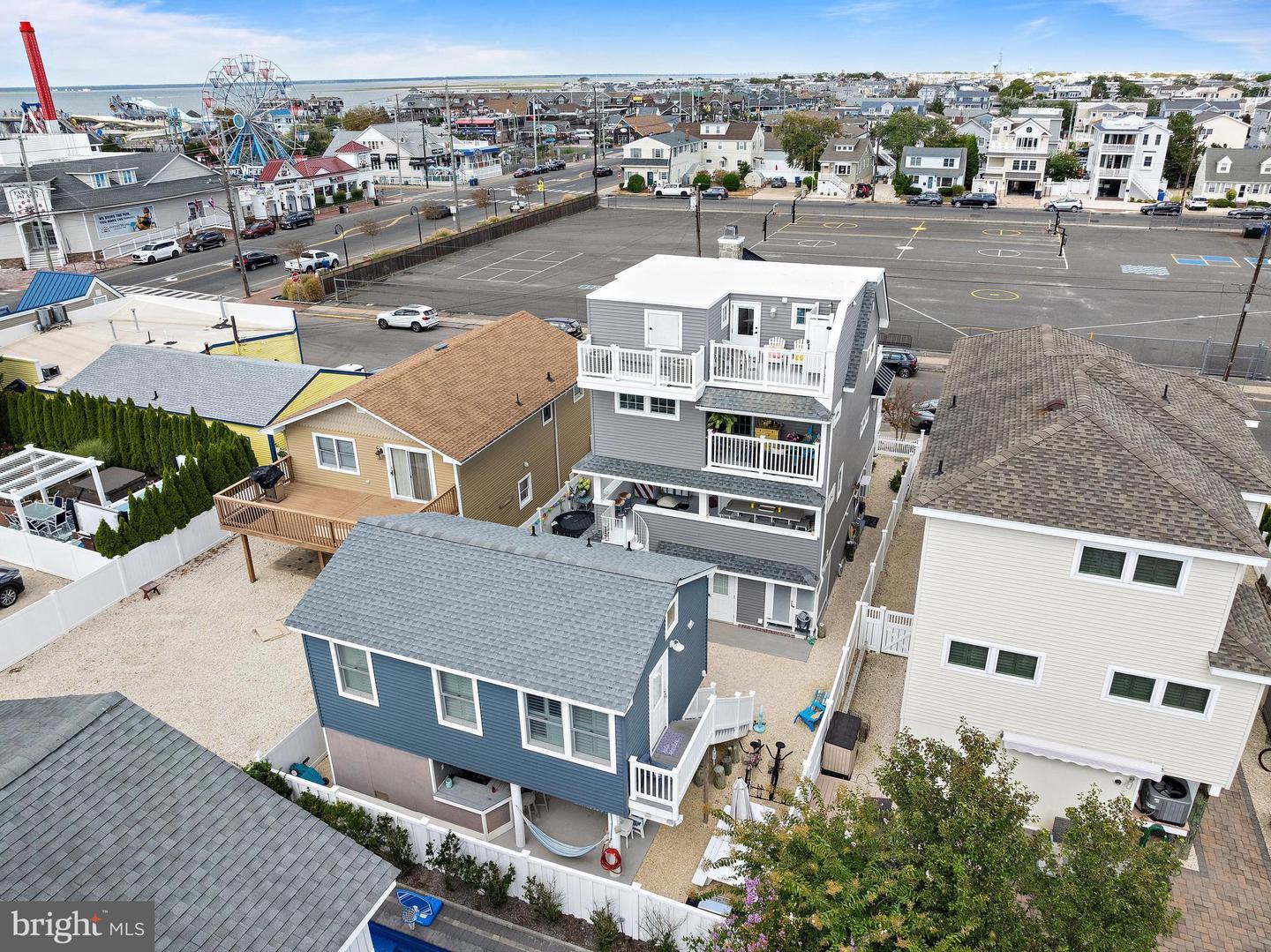 Beach Haven, New Jersey, 08008, United States, 5 Bedrooms Bedrooms, ,4 BathroomsBathrooms,Residential,Active,1941132