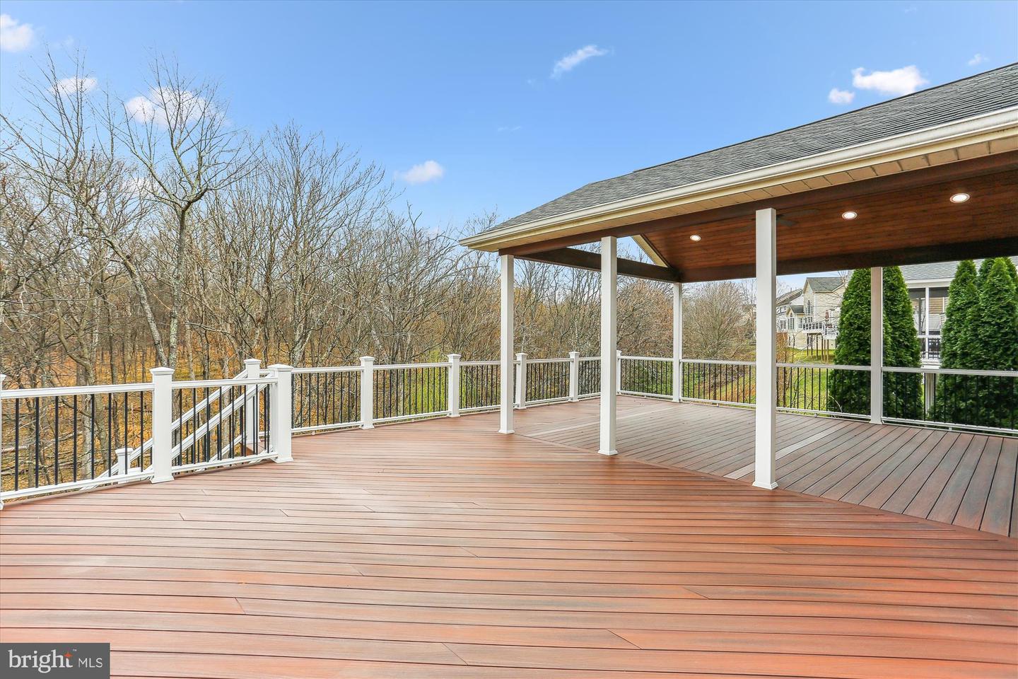 Frederick, Maryland, 21704, United States, 6 Bedrooms Bedrooms, ,4 BathroomsBathrooms,Residential,Active,1884907