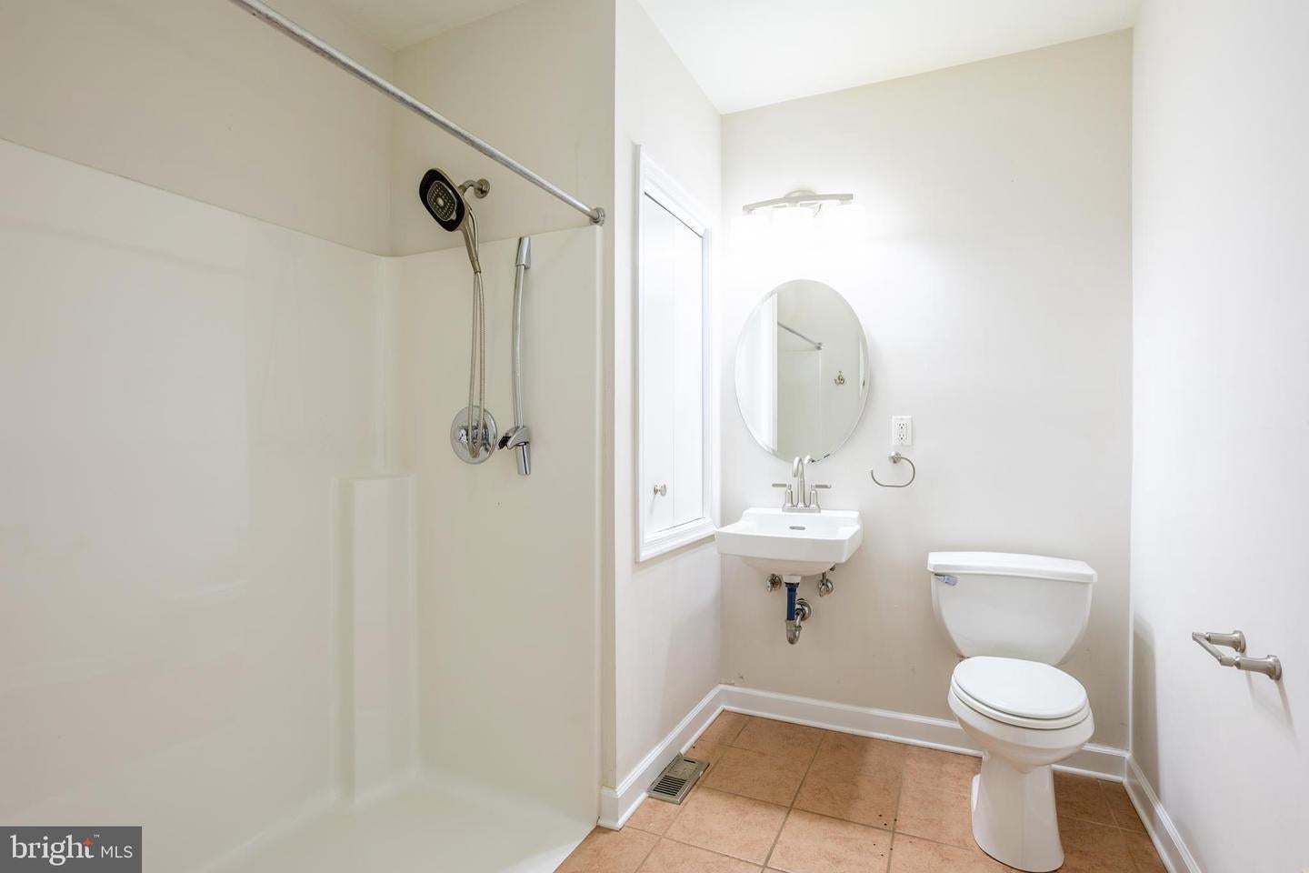 Baltimore, Maryland, 21215, United States, 6 Bedrooms Bedrooms, ,6 BathroomsBathrooms,Residential,Active,1985862