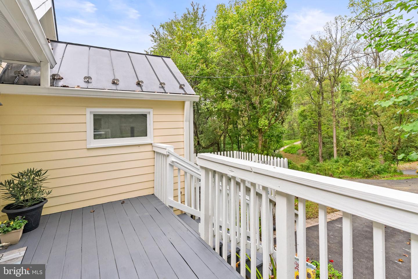 Lovettsville, Virginia, 20180, United States, ,2 BathroomsBathrooms,Residential,Active,1954034