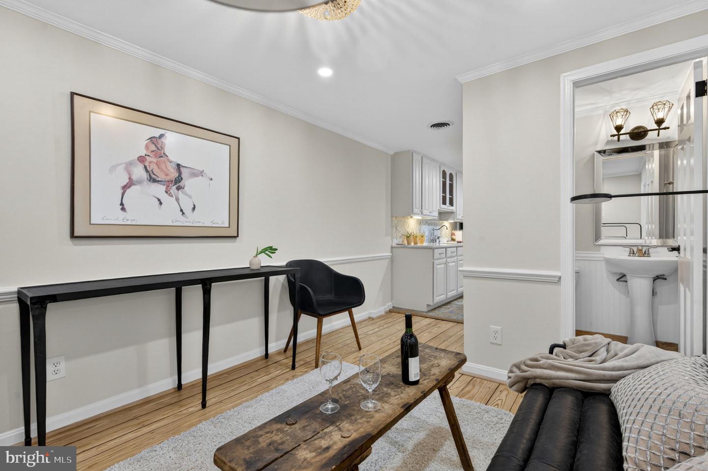 Alexandria, Virginia, 22314, United States, 3 Bedrooms Bedrooms, ,3 BathroomsBathrooms,Residential,Active,2044570