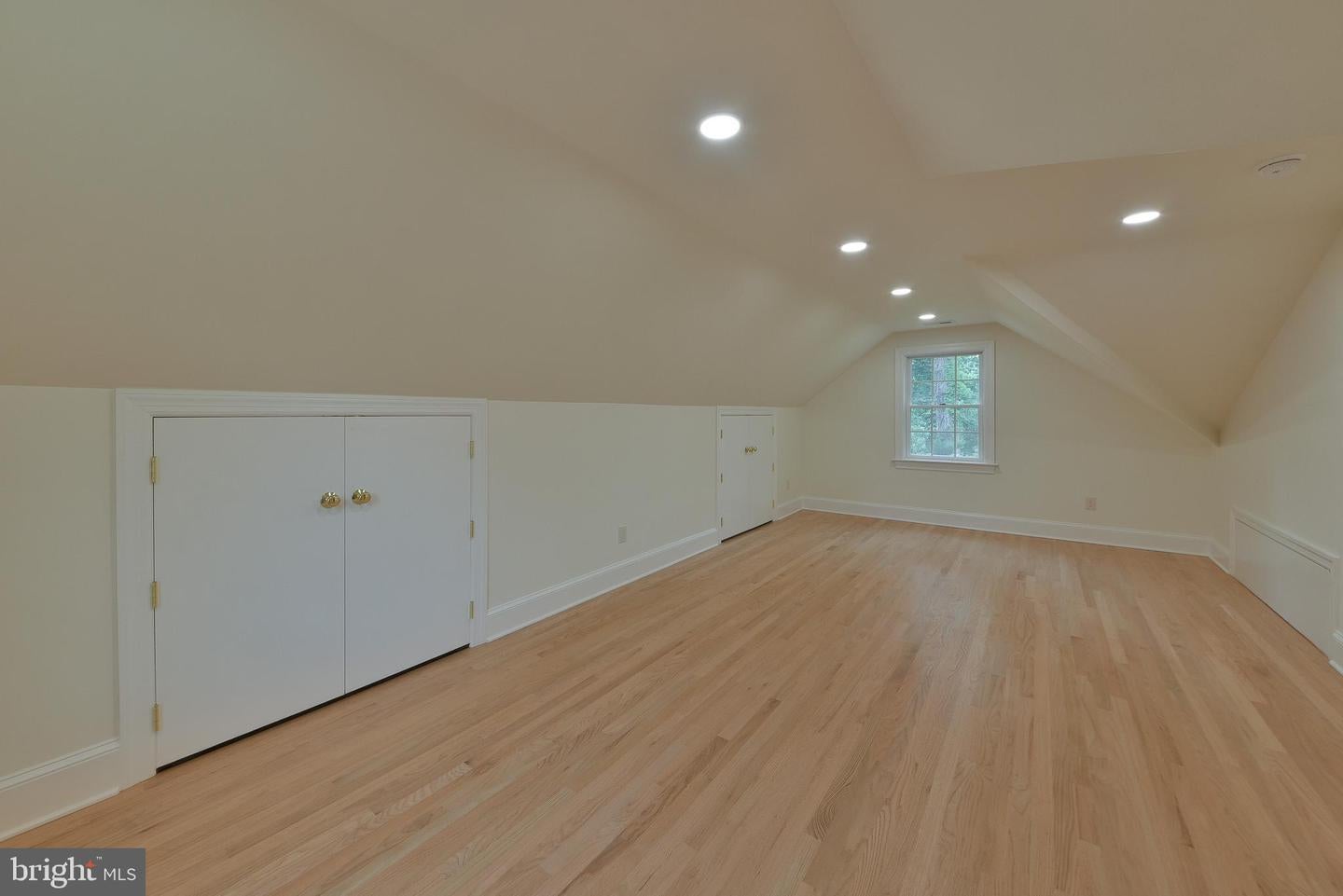 Yardley, Pennsylvania, 19067, United States, 5 Bedrooms Bedrooms, ,5 BathroomsBathrooms,Residential,Contingent,2045759