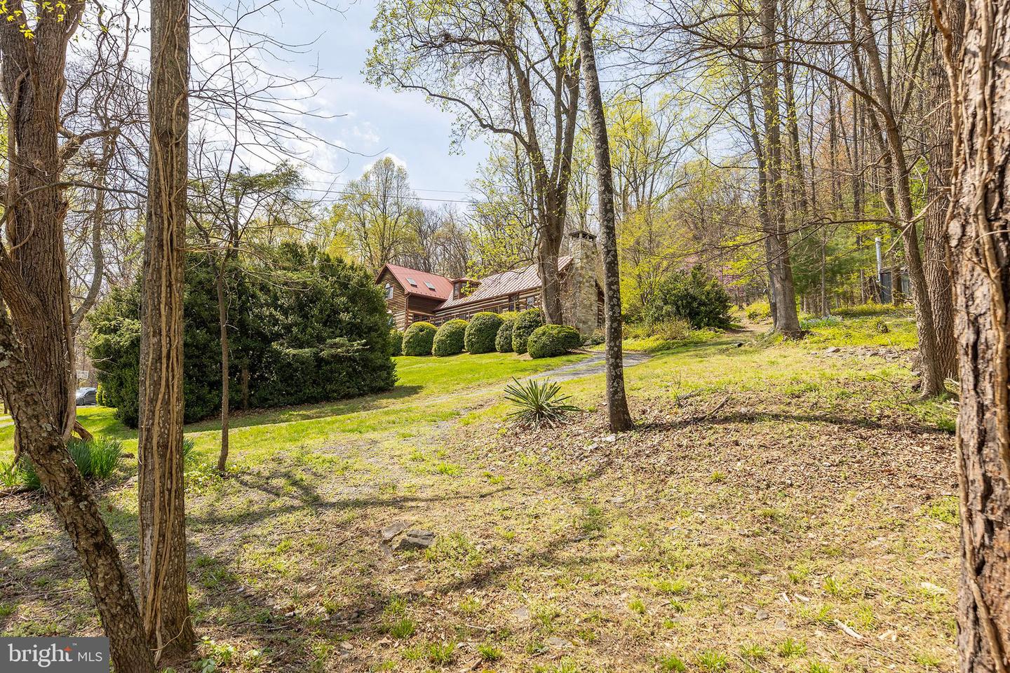 Winchester, Virginia, 22602, United States, 4 Bedrooms Bedrooms, ,4 BathroomsBathrooms,Residential,Active,2041509