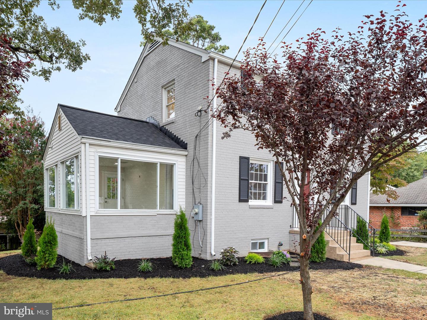 Arlington, Virginia, 22205, United States, 4 Bedrooms Bedrooms, ,4 BathroomsBathrooms,Residential,Active,1936390