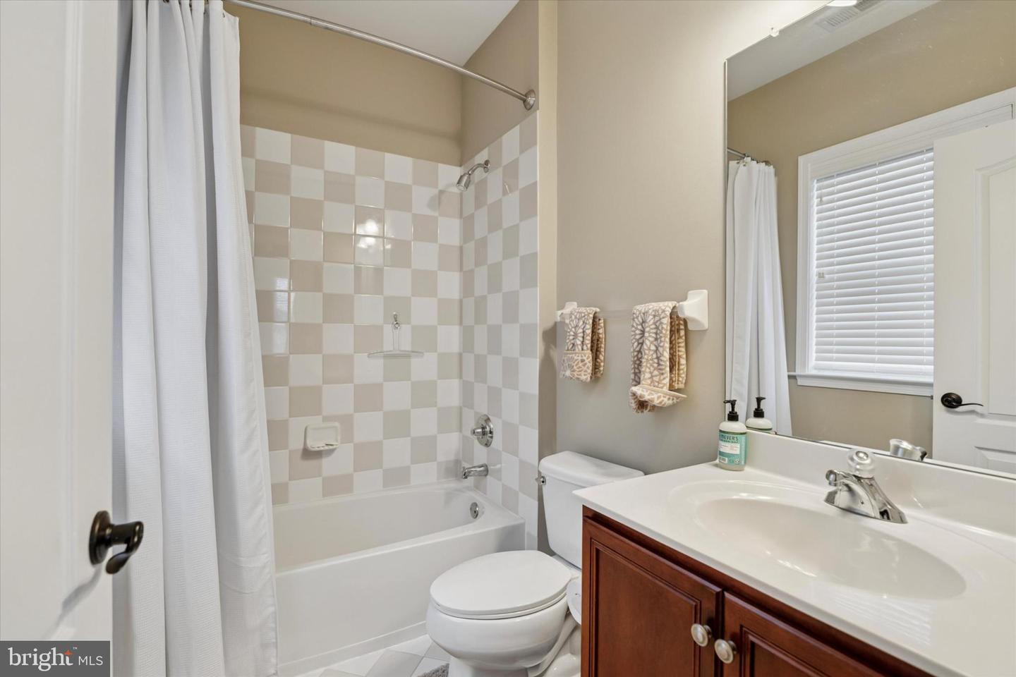 Phoenixville, Pennsylvania, 19460, United States, 4 Bedrooms Bedrooms, ,5 BathroomsBathrooms,Residential,Active,1945485