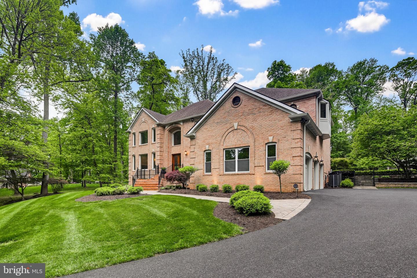 Ellicott City, Maryland, 21042, United States, 5 Bedrooms Bedrooms, ,5 BathroomsBathrooms,Residential,Active,2043423