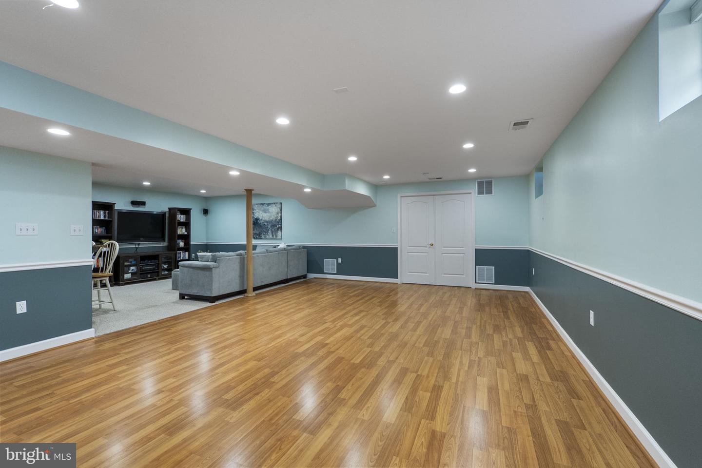 Poolesville, Maryland, 20837, United States, 4 Bedrooms Bedrooms, ,5 BathroomsBathrooms,Residential,Active,2052019