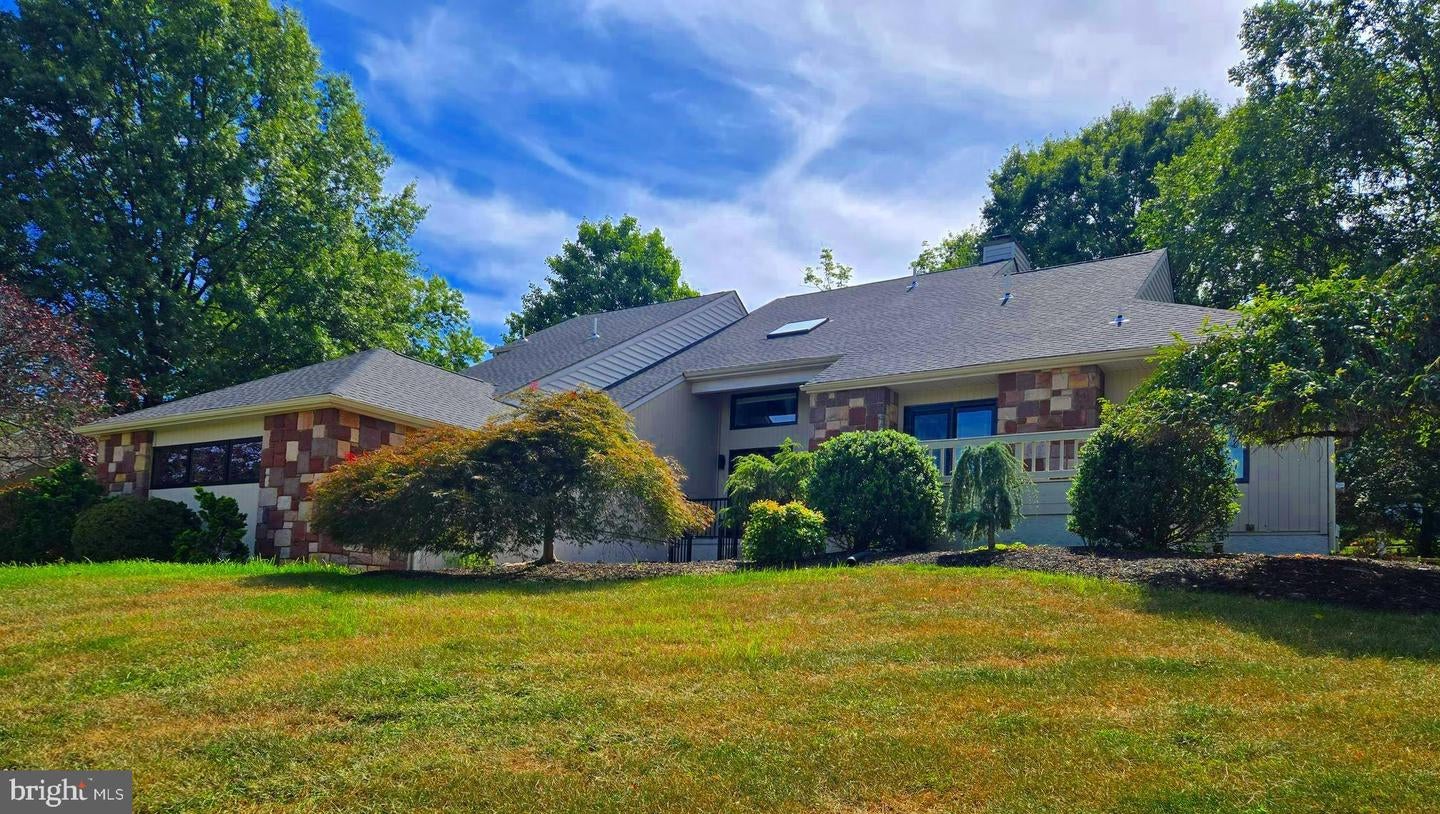 Fort Washington, Pennsylvania, 19034, United States, 4 Bedrooms Bedrooms, ,4 BathroomsBathrooms,Residential,Active,1936392