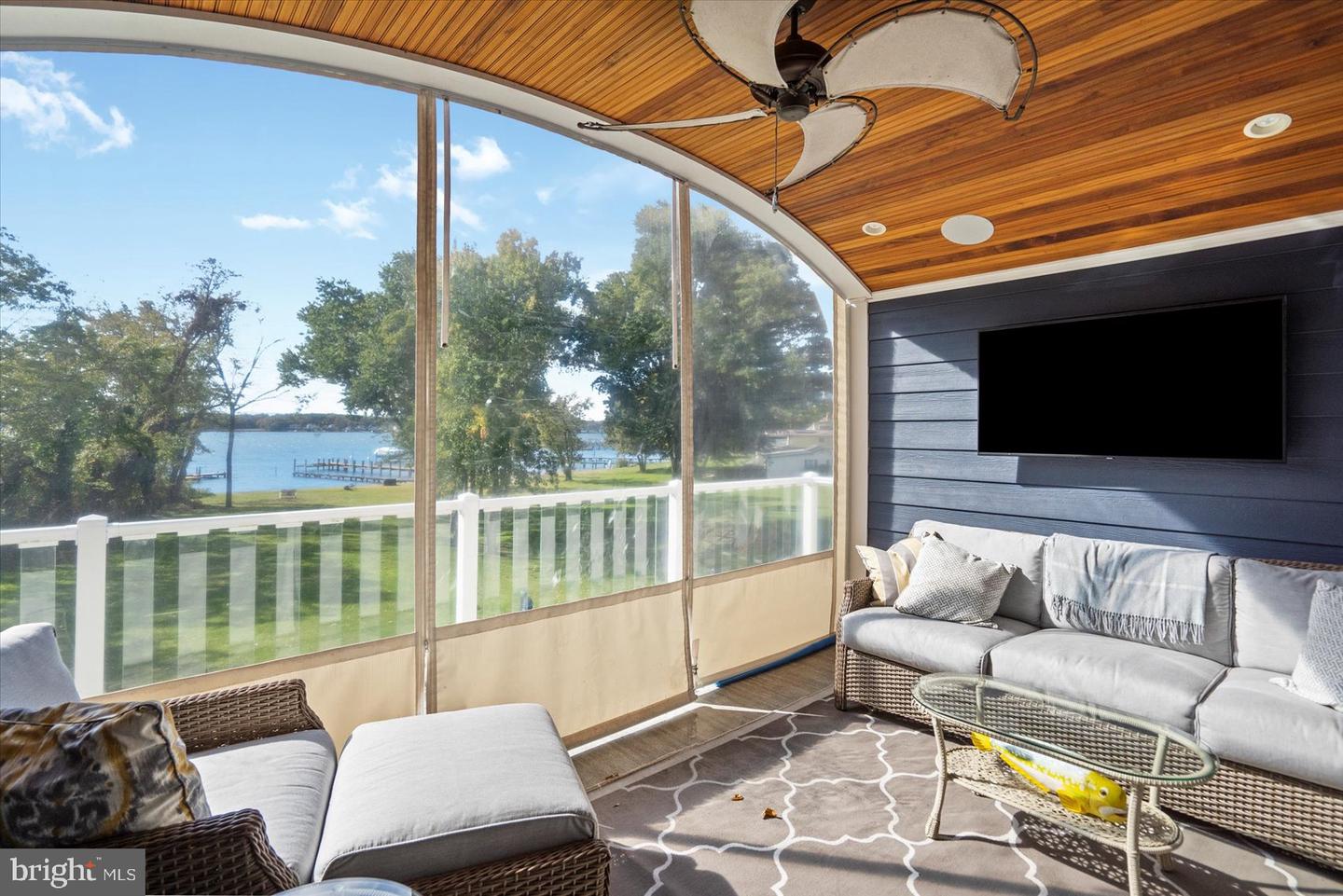 Middle River, Maryland, 21220, United States, 7 Bedrooms Bedrooms, ,7 BathroomsBathrooms,Residential,Active,1969646