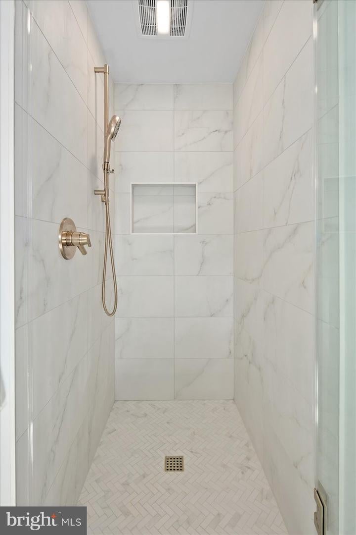 Arlington, Virginia, 22201, United States, 4 Bedrooms Bedrooms, ,5 BathroomsBathrooms,Residential,Active,1954022