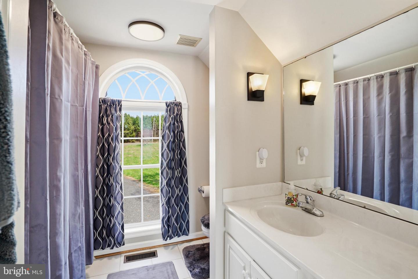 Newburg, Maryland, 20664, United States, 4 Bedrooms Bedrooms, ,3 BathroomsBathrooms,Residential,Active,2032915