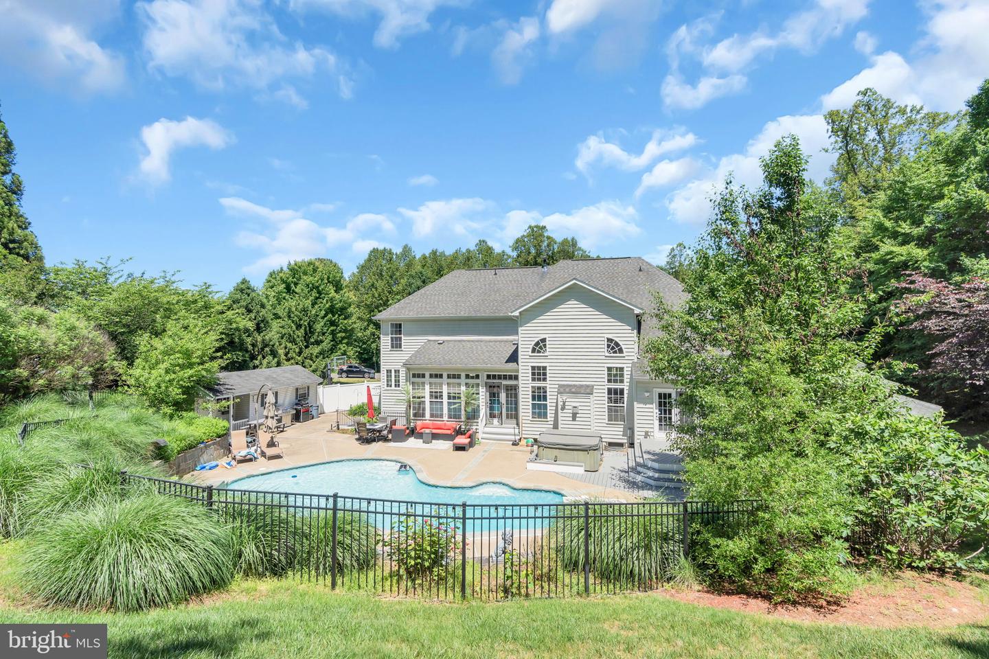 Manassas, Virginia, 20112, United States, 6 Bedrooms Bedrooms, ,5 BathroomsBathrooms,Residential,Active,2052030