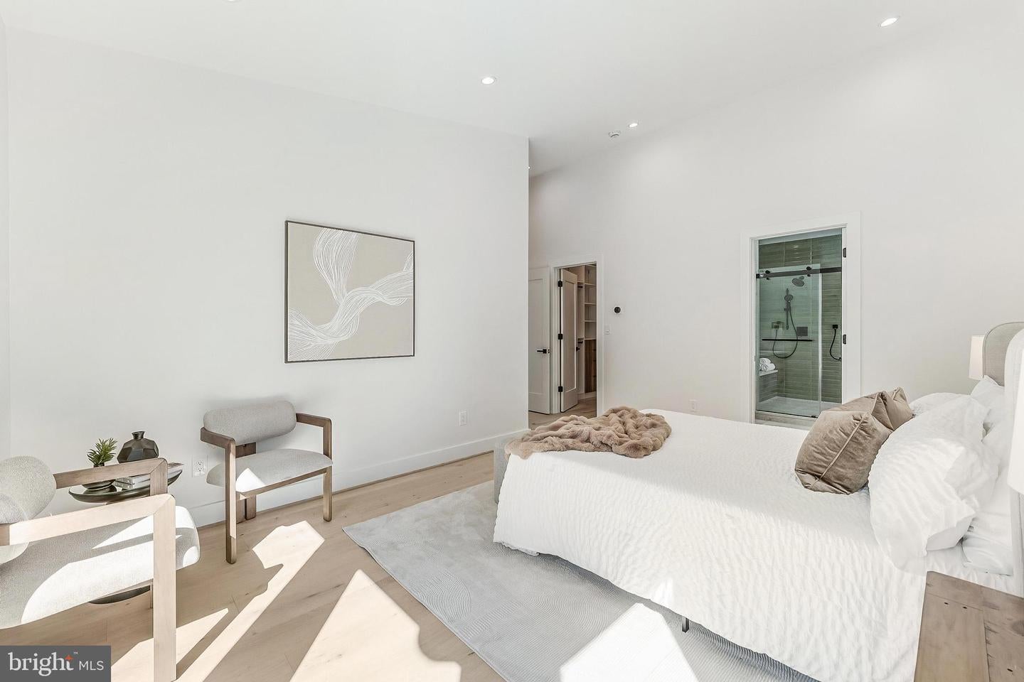 Falls Church, Virginia, 22042, United States, 6 Bedrooms Bedrooms, ,6 BathroomsBathrooms,Residential,Active,2011212