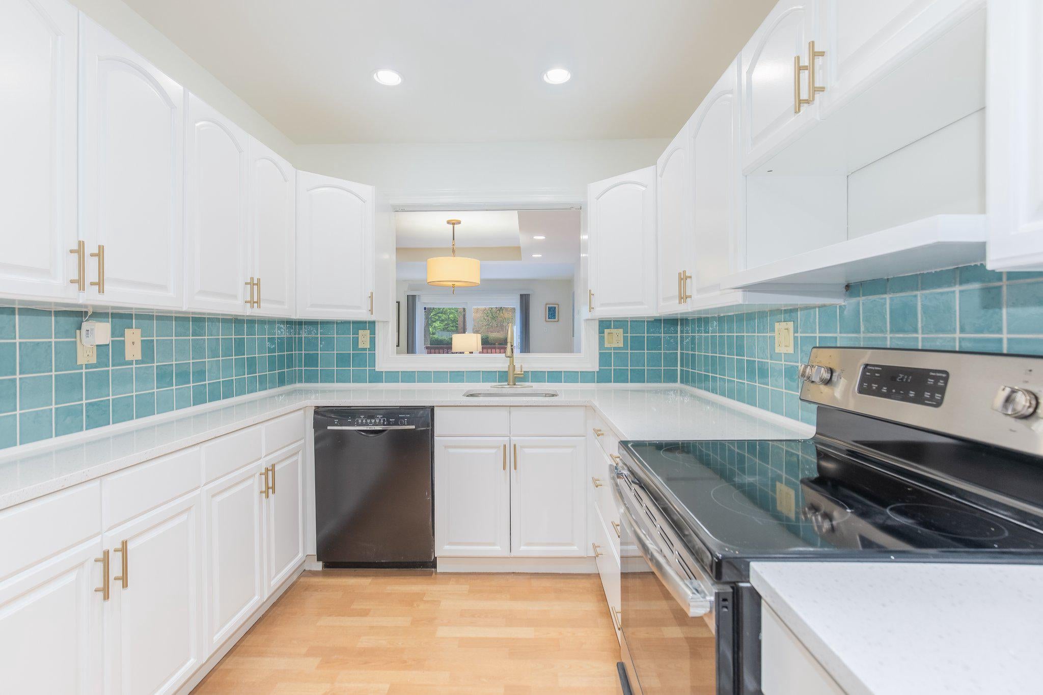 Washington, District Of Columbia, 20024, United States, 5 Bedrooms Bedrooms, ,3 BathroomsBathrooms,Residential,Active,2010218