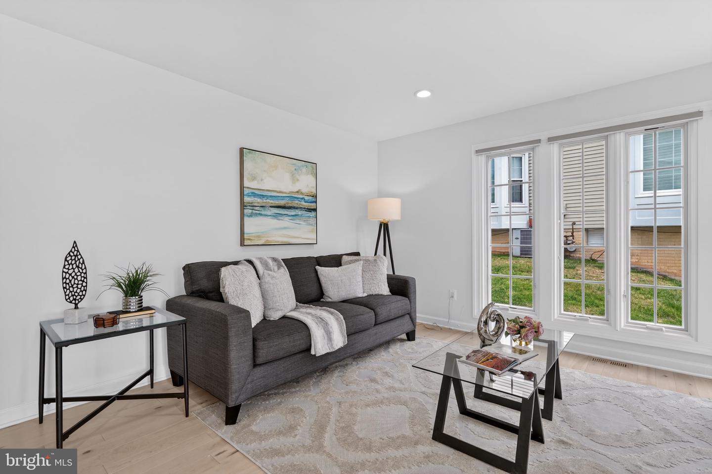 North Potomac, Maryland, 20878, United States, 4 Bedrooms Bedrooms, ,4 BathroomsBathrooms,Residential,Active,2044133