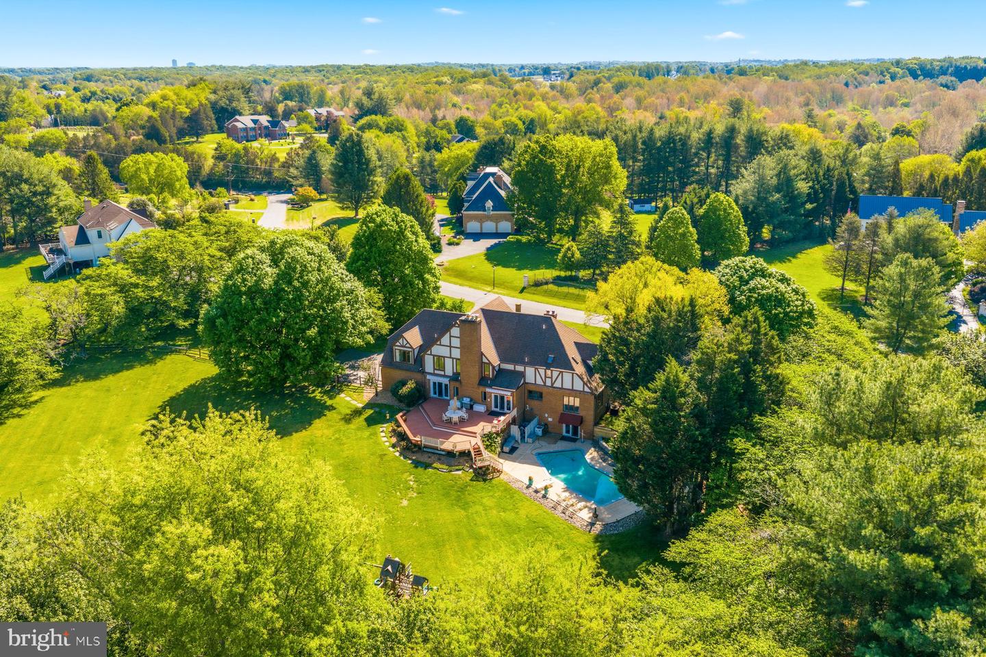 North Potomac, Maryland, 20878, United States, 5 Bedrooms Bedrooms, ,6 BathroomsBathrooms,Residential,Active,2045699