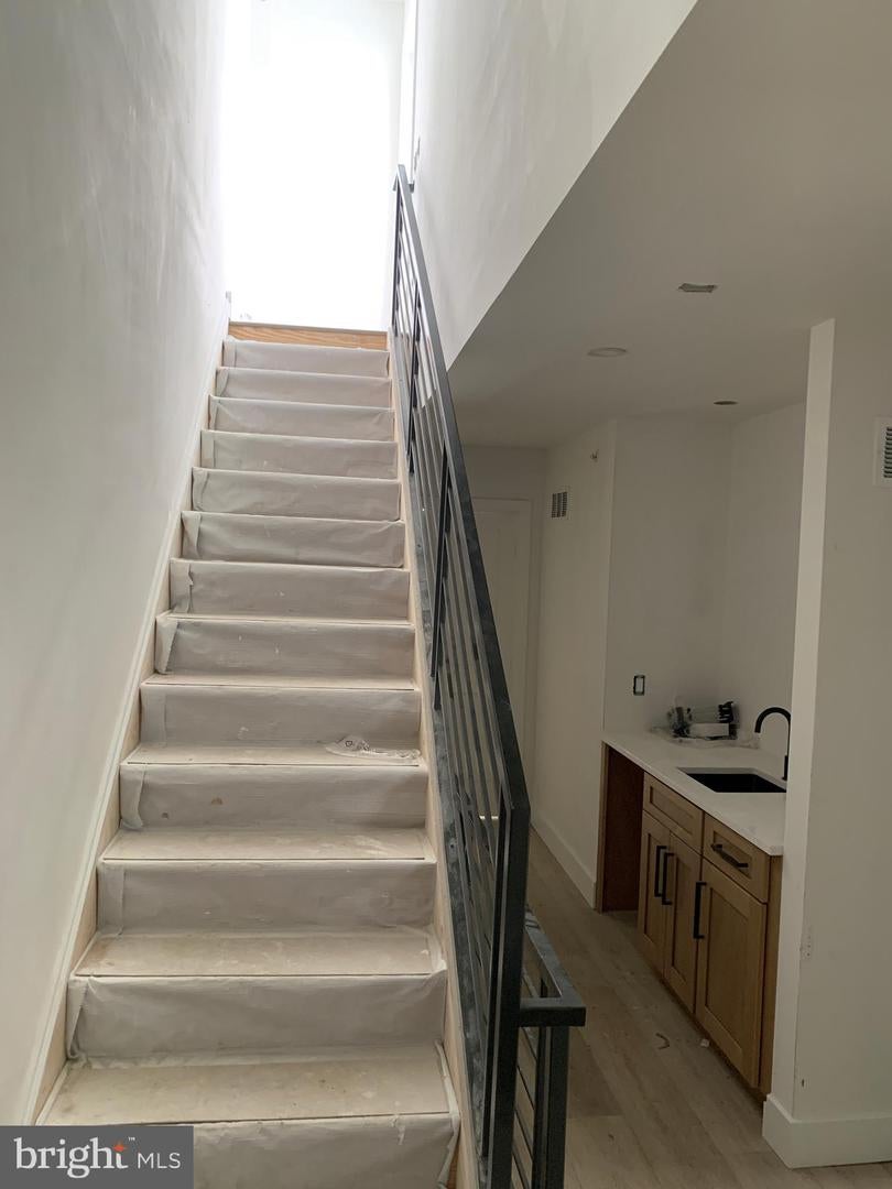 Philadelphia, Pennsylvania, 19127, United States, 6 Bedrooms Bedrooms, ,6 BathroomsBathrooms,Residential,Active,1900208