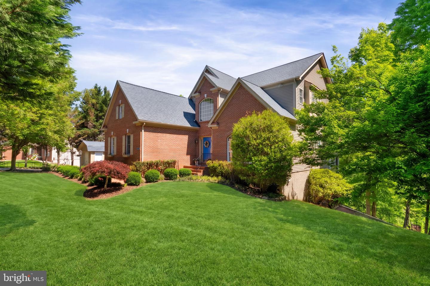 Springfield, Virginia, 22153, United States, 6 Bedrooms Bedrooms, ,6 BathroomsBathrooms,Residential,Active,2044593