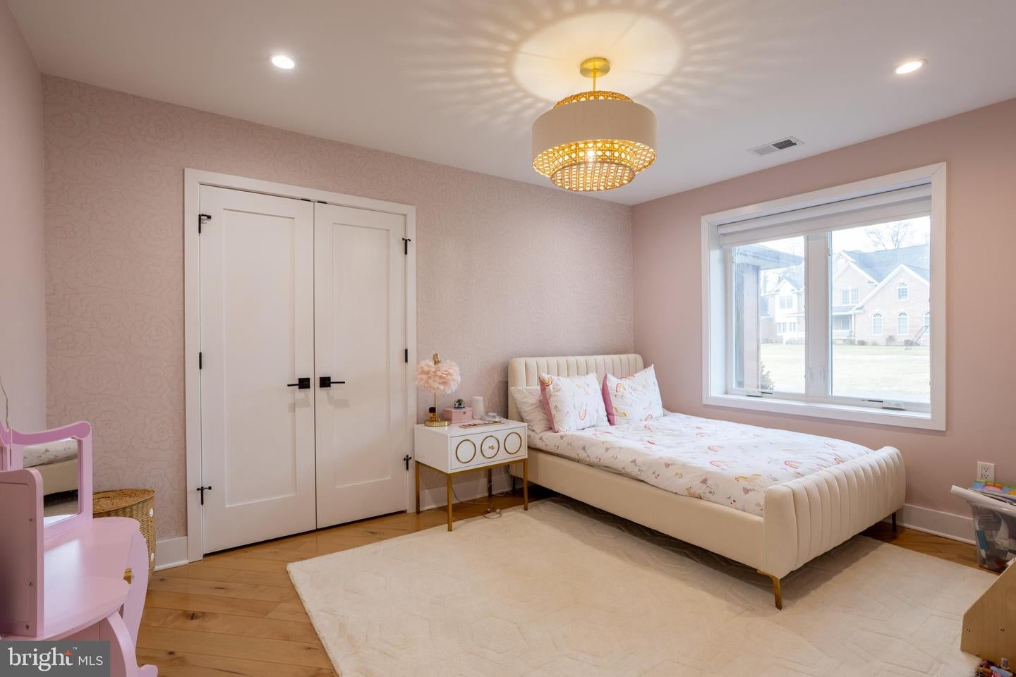 Pikesville, Maryland, 21208, United States, 6 Bedrooms Bedrooms, ,5 BathroomsBathrooms,Residential,Active,2010580