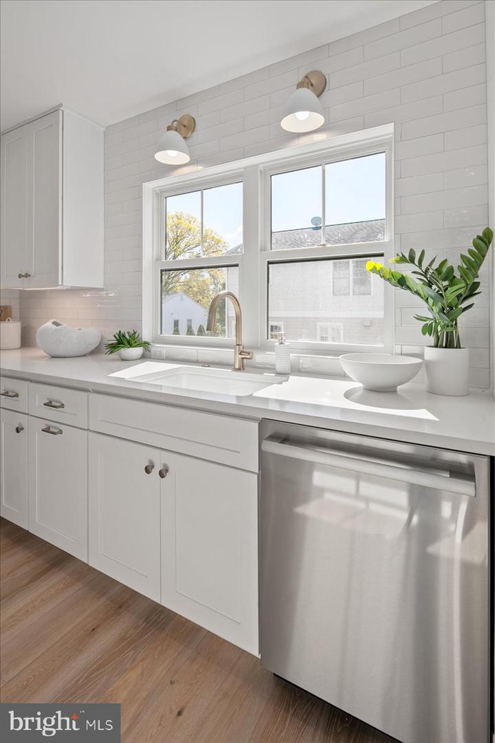 Arlington, Virginia, 22201, United States, 4 Bedrooms Bedrooms, ,5 BathroomsBathrooms,Residential,Active,2011879