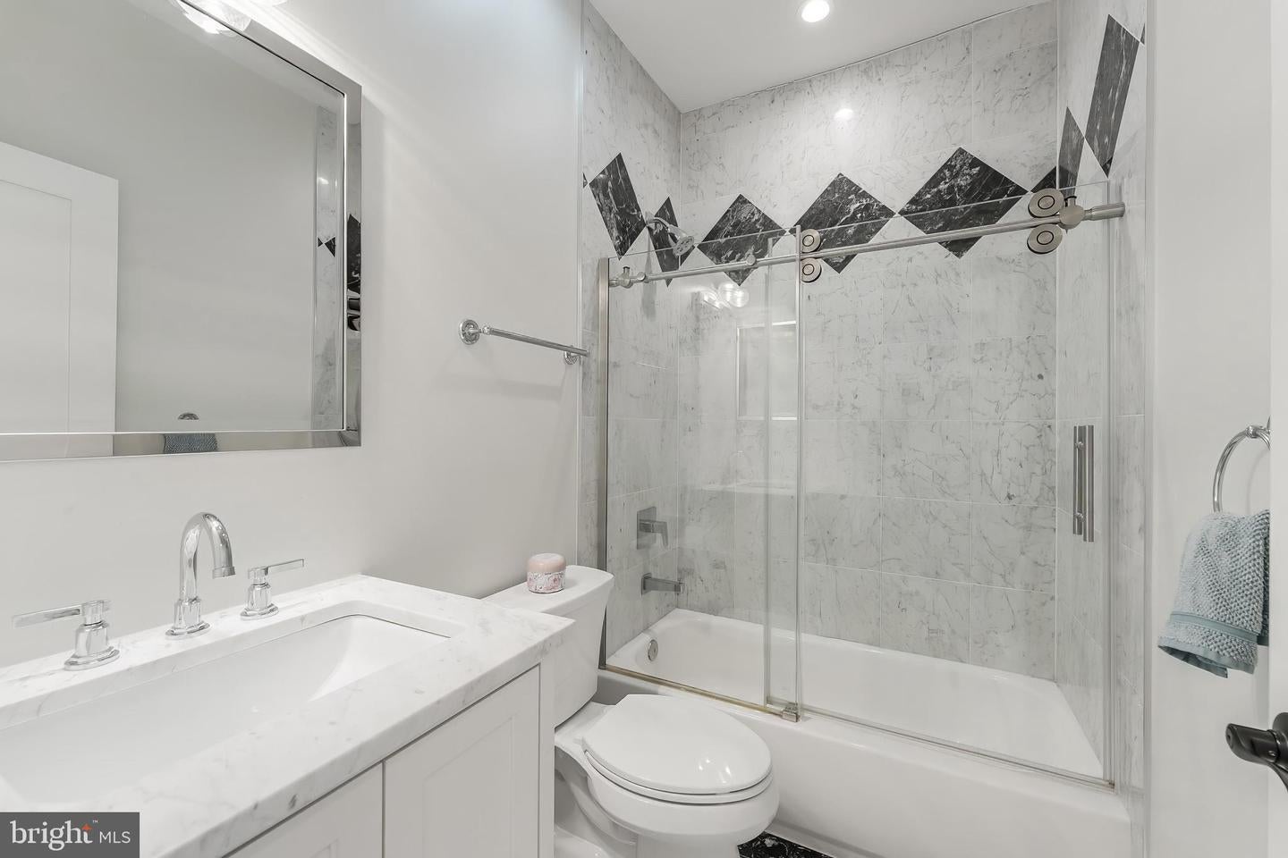Washington, District Of Columbia, 20002, United States, ,Residential,Active,2038616